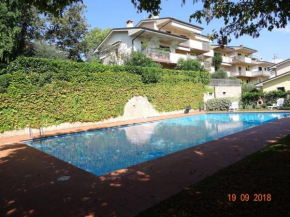 Design Apartment Garda - Pool,Golfen,Biken,Wandern